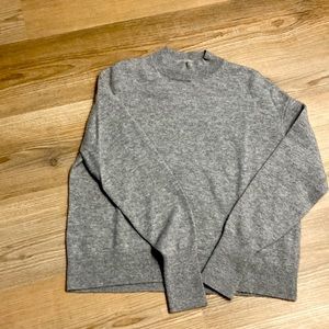 Everlane gray cashmere mock neck sweater size Small